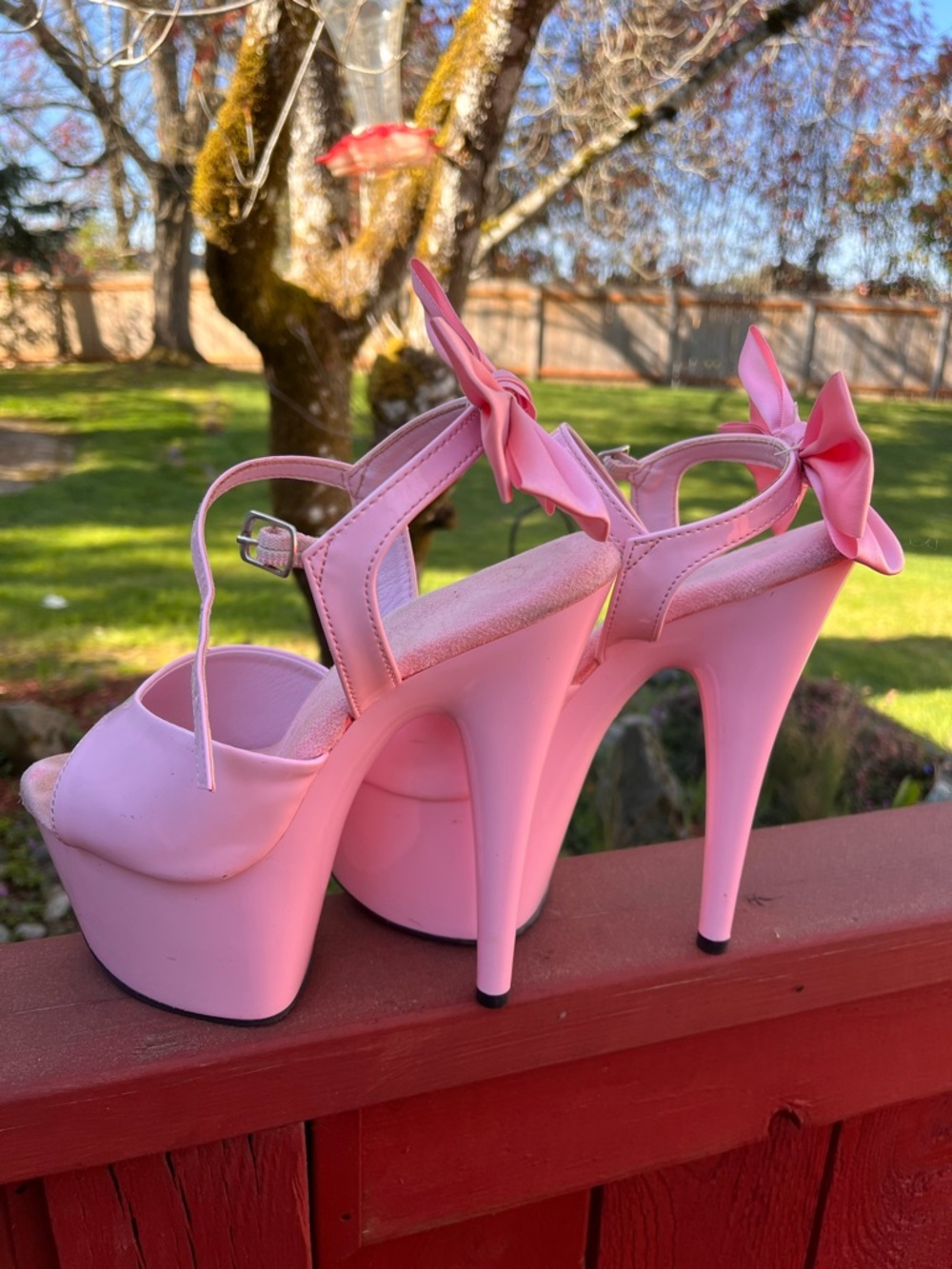 Custom Bow Baby Pink Pleasers
